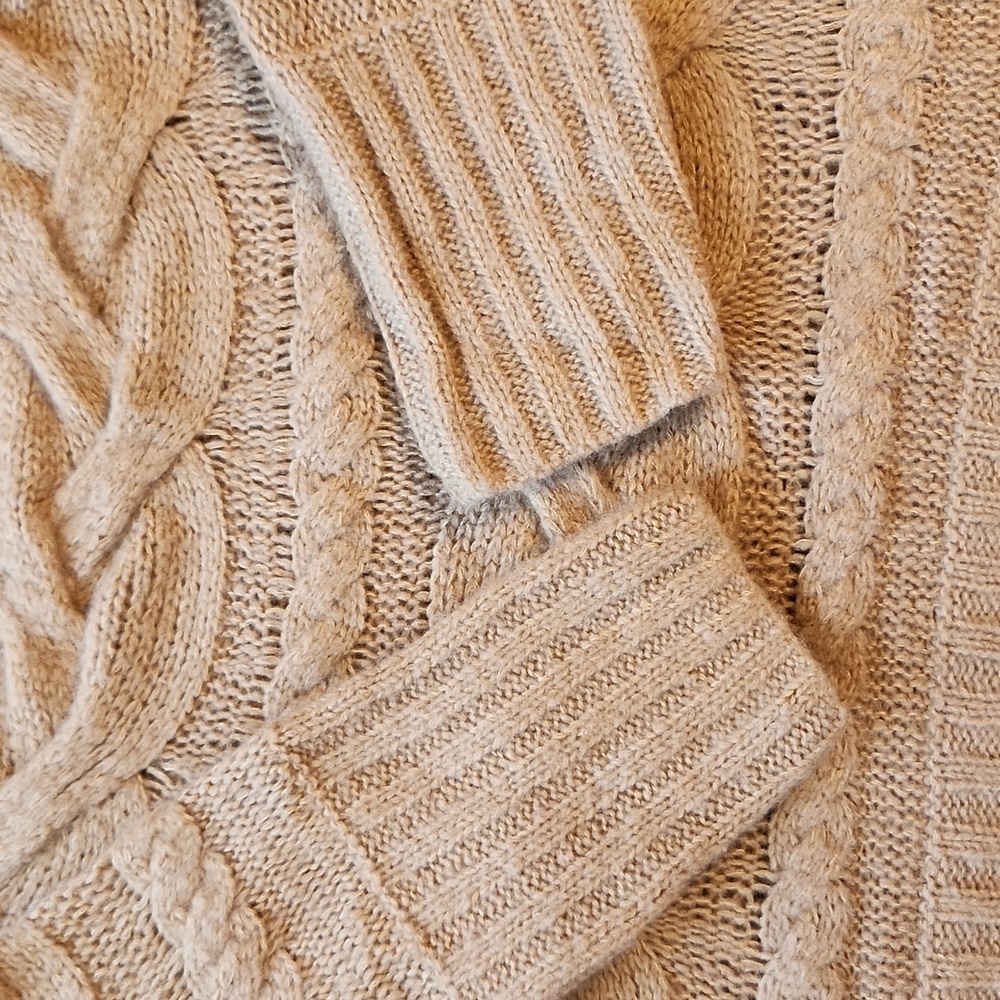 Ralph Lauren Collection Purple Label  Cable Knit Cashmere/silk Sweater L - Picture 11 of 12